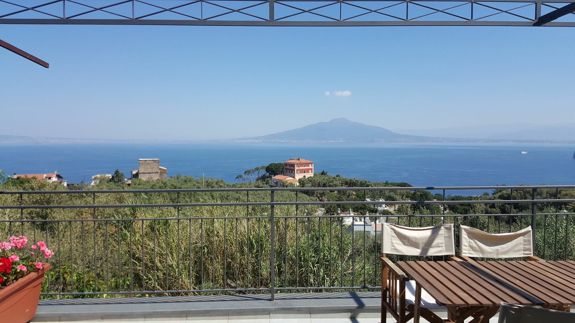 Sorrento Garden Exterior foto